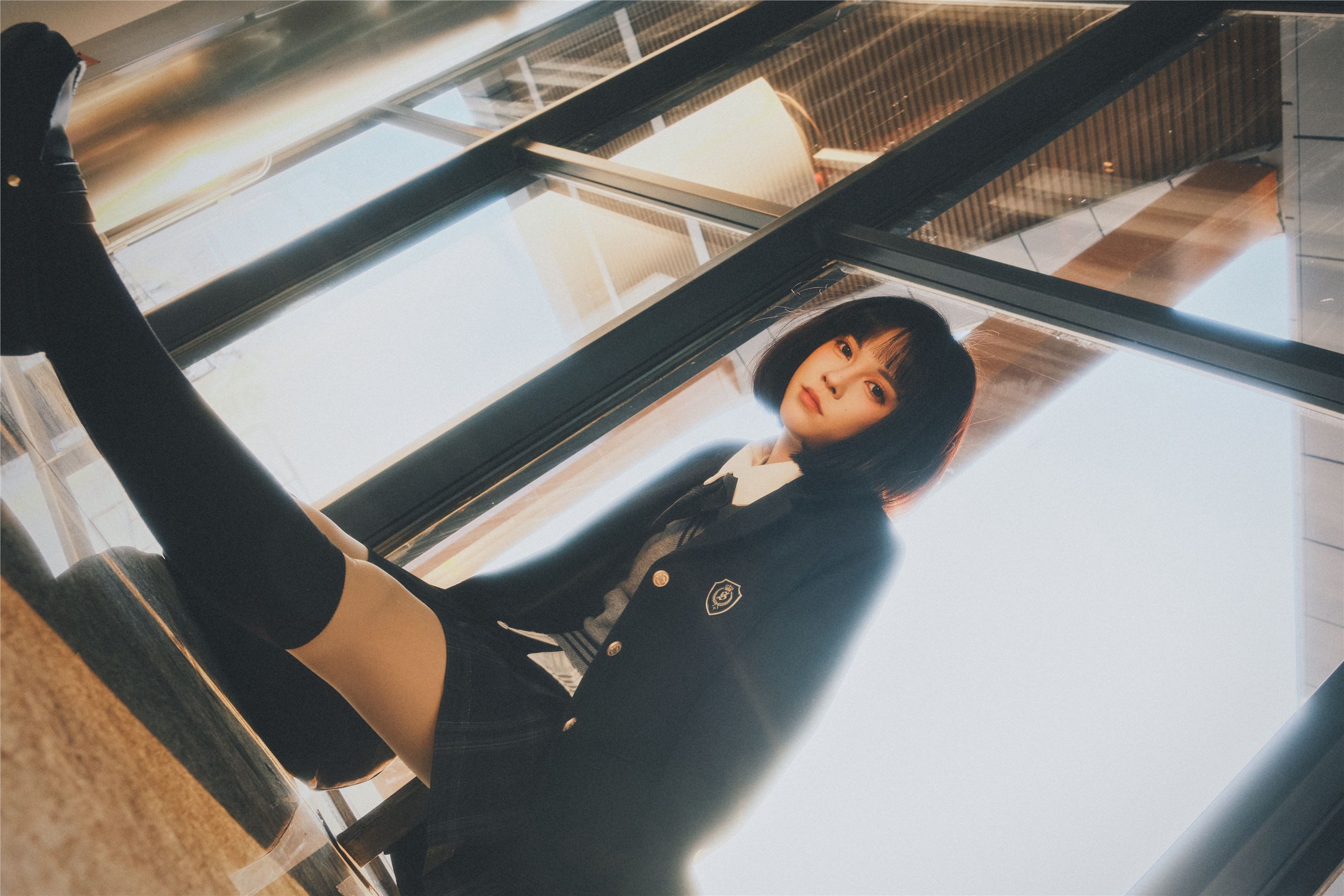 YITUYU 艺图语 2025.03.05 地铁少女 悲伤薯条555